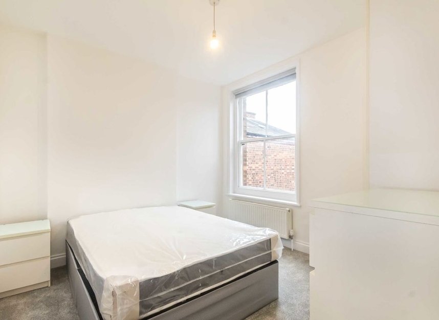 Properties to let in Cricklade Avenue - SW2 3HG view4
