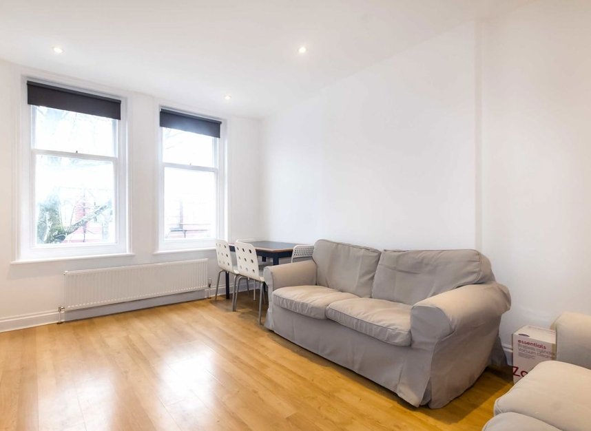 Properties to let in Cricklade Avenue - SW2 3HG view6