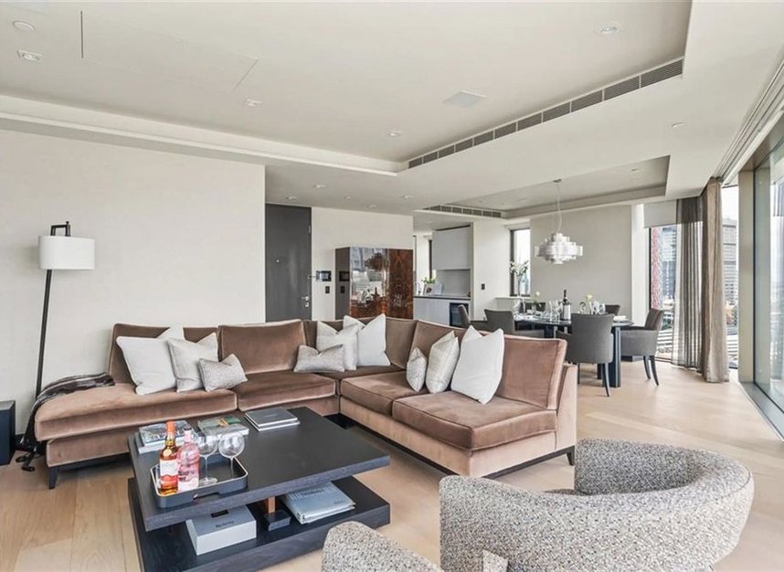 Properties to let in Crown Square - SE1 2SE view4