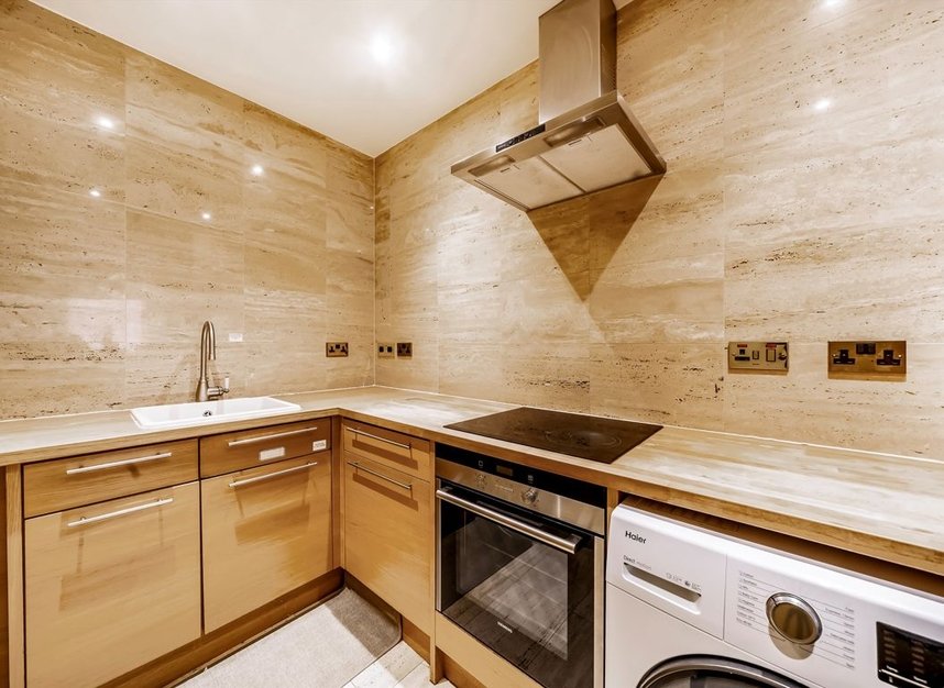 Properties to let in Crutched Friars - EC3N 2AE view4