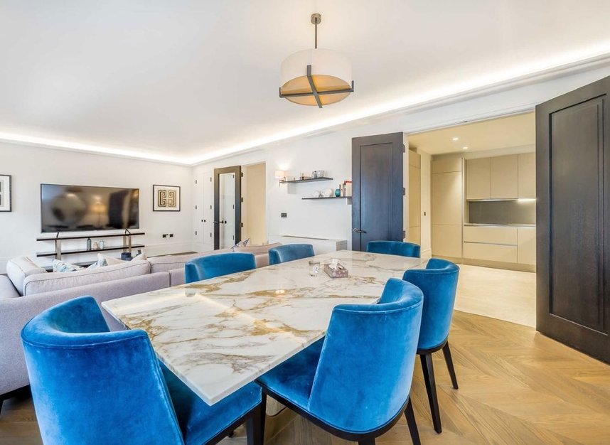 Properties to let in Curzon Square - W1J 7FY view4