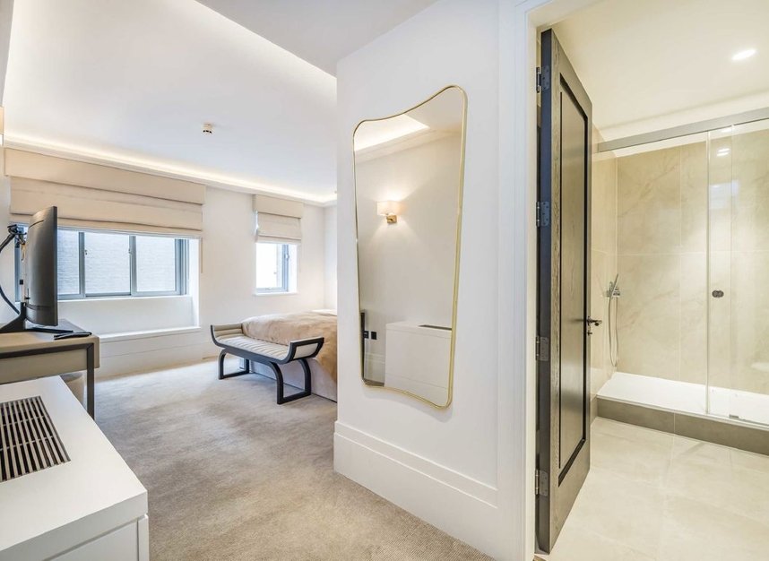 Properties to let in Curzon Square - W1J 7FY view7