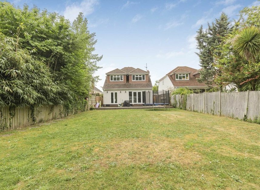 Properties let in Darby Crescent - TW16 5LA view10