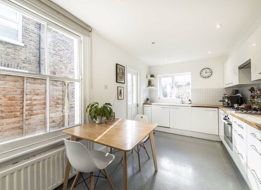 House terraced to rent in Darfield Road, London, SE4 (Ref 194479
