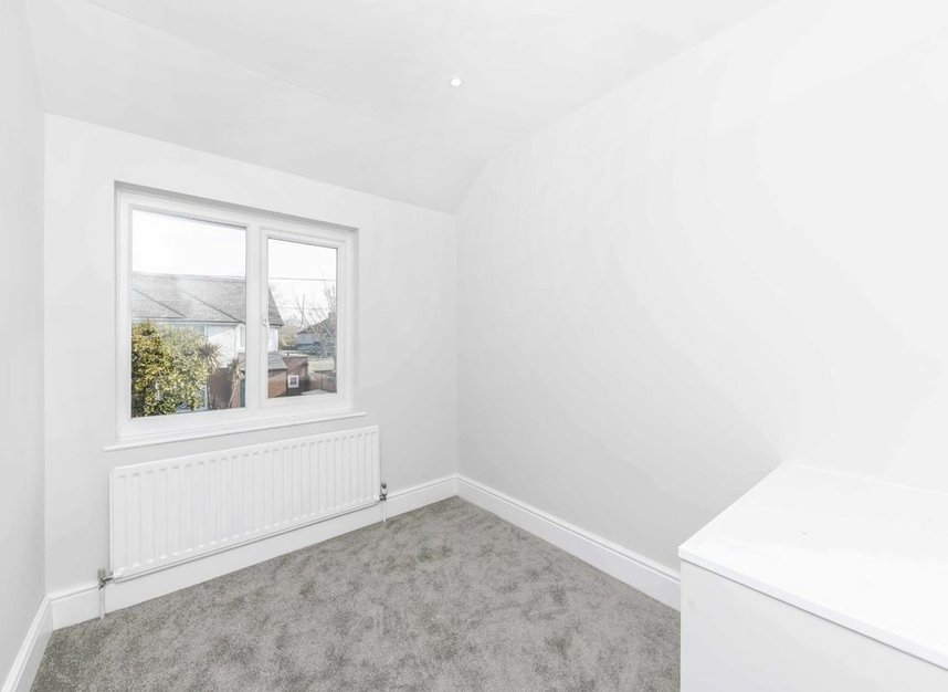 Properties let in Dawnay Road - SW18 3PQ view8