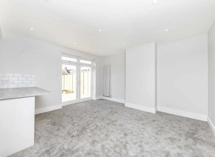 Properties let in Dawnay Road - SW18 3PQ view3