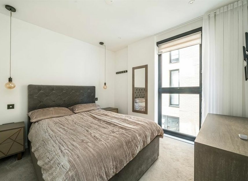 Properties let in Dock Street - E1 8QU view3