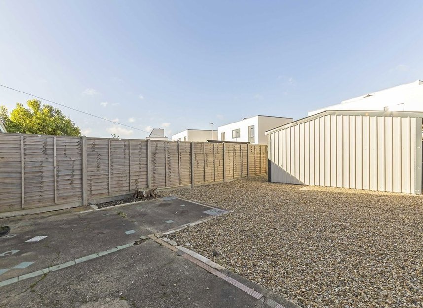 Properties to let in Douglas Road - KT1 3PT view8