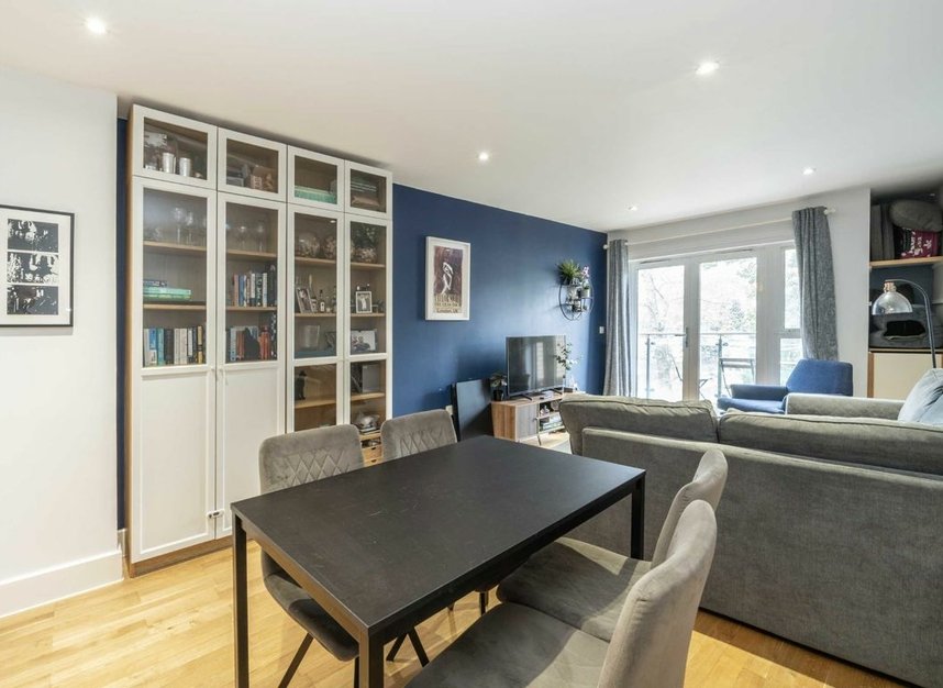 Properties let in Dragmore Street - SW4 8DW view4