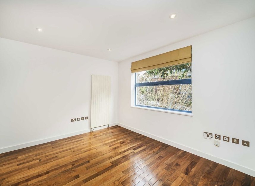 Properties let in Dunworth Mews - W11 1LE view3