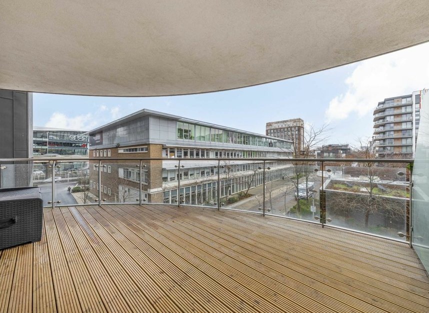 Properties to let in Ealing Road - TW8 0GB view6