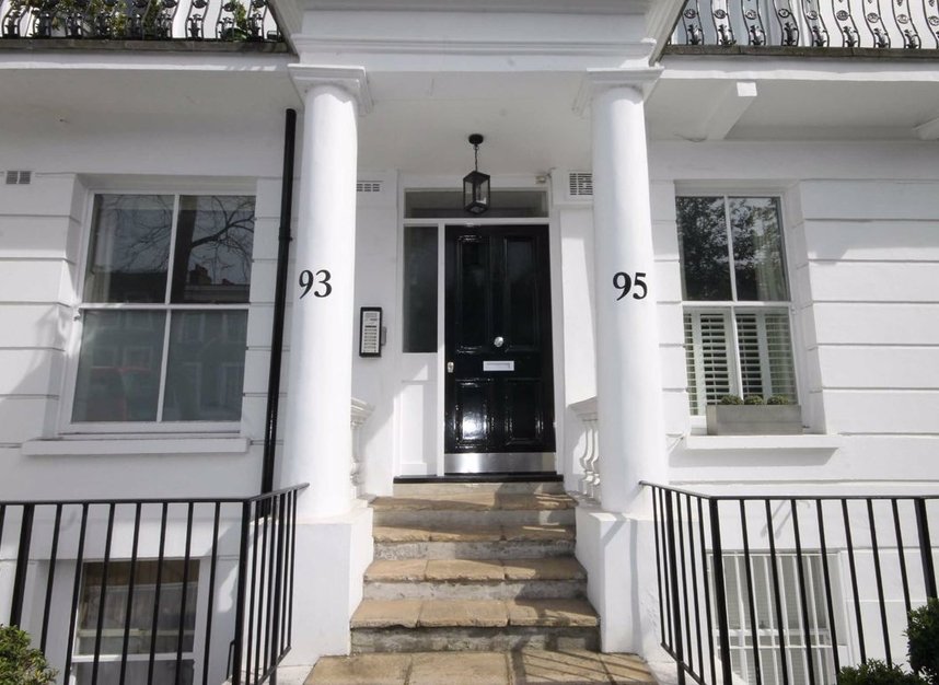 Flat to rent in Earls Court Road, London, W8 | Dexters