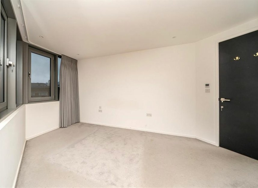 Properties let in East Road - N1 6AQ view4