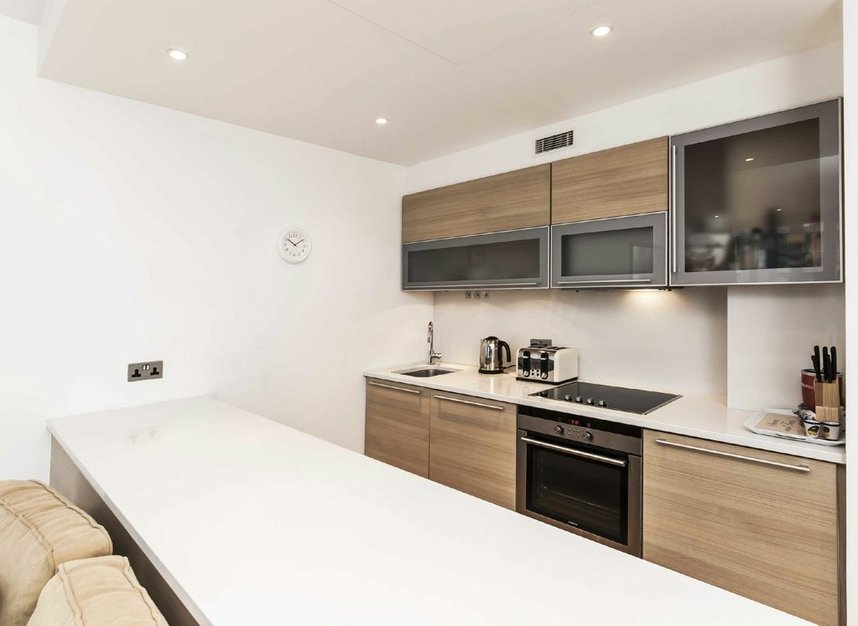 Properties let in Eastfields Avenue - SW18 1JX view3
