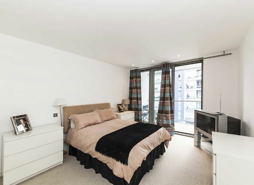 Properties let in Eastfields Avenue - SW18 1JX view4
