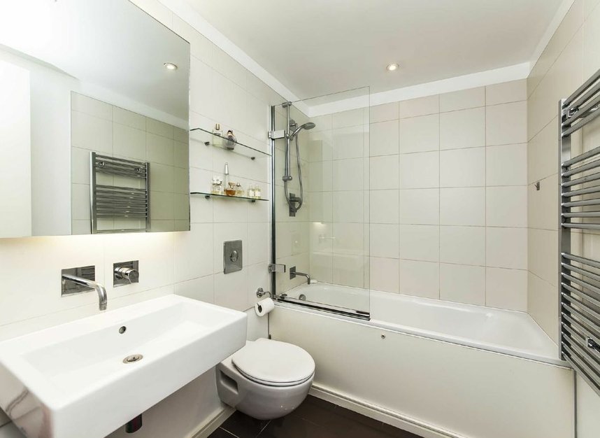 Properties let in Eastfields Avenue - SW18 1JX view6