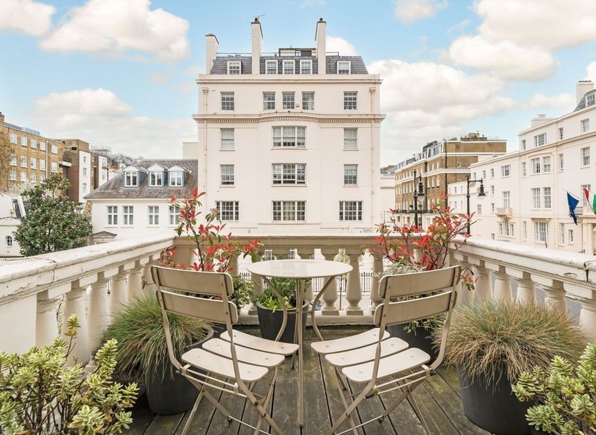Properties to let in Eaton Place - SW1X 8AF view9