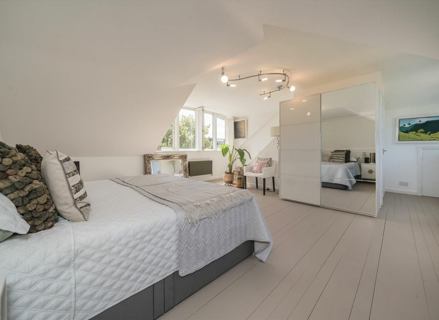 Properties let in Eaton Rise - W5 2ER view6