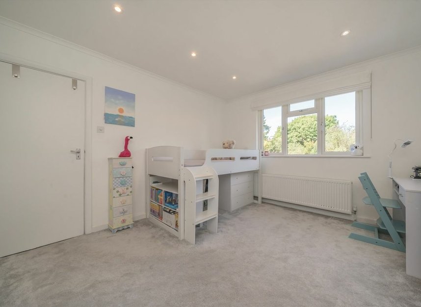 Properties let in Eaton Rise - W5 2ER view8