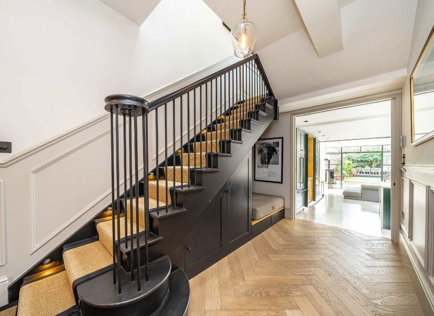Properties to let in Edna Street - SW11 3DP view3