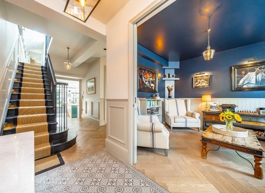 Properties to let in Edna Street - SW11 3DP view2
