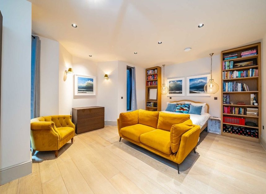 Properties to let in Edna Street - SW11 3DP view10