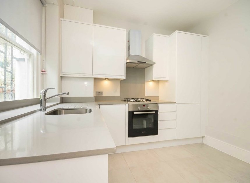 Properties let in Elgin Crescent - W11 2JN view3