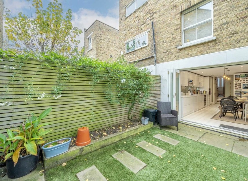 Properties let in Elm Park - SW2 2TY view11