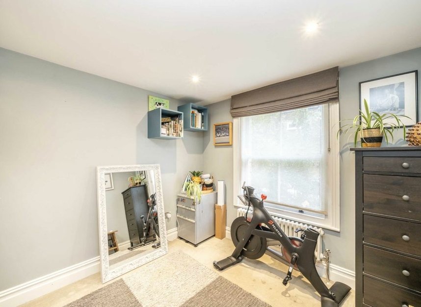 Properties let in Elm Park - SW2 2TY view10