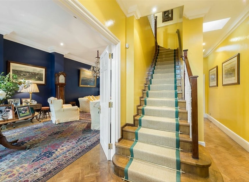 Properties to let in Elm Park Road - SW3 6BB view4