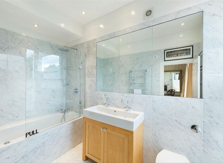 Properties to let in Elm Park Road - SW3 6BB view11