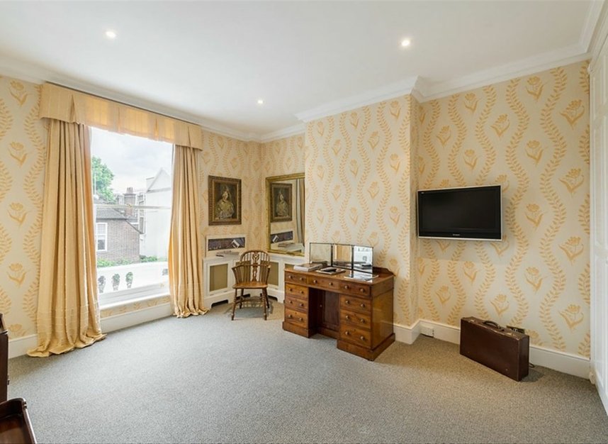 Properties to let in Elm Park Road - SW3 6BB view9