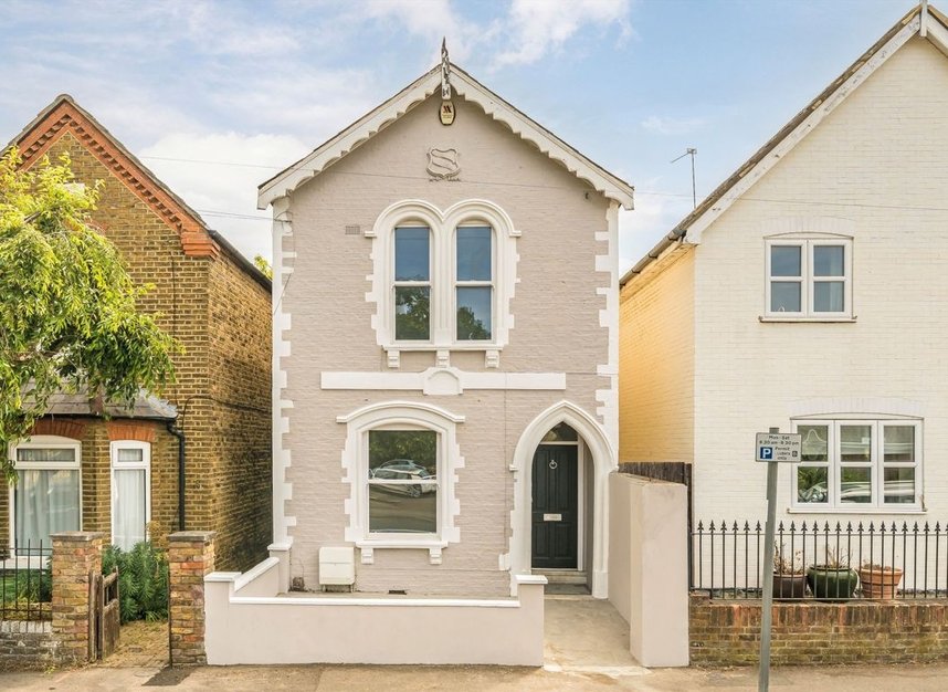 Properties let in Elm Road - KT2 6HP view1