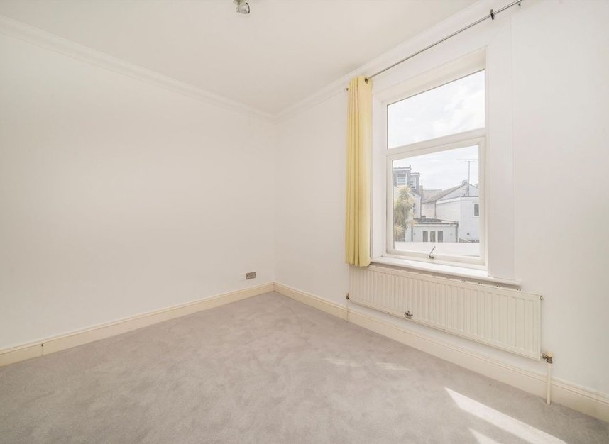 Properties let in Elm Road - KT2 6HP view6
