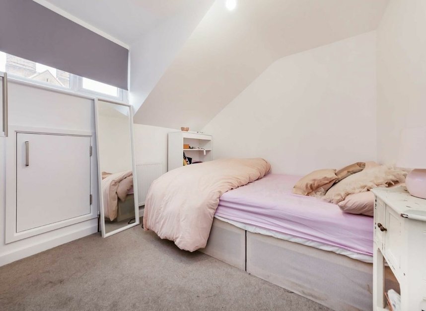 Properties to let in Elm Terrace - NW3 2LL view4