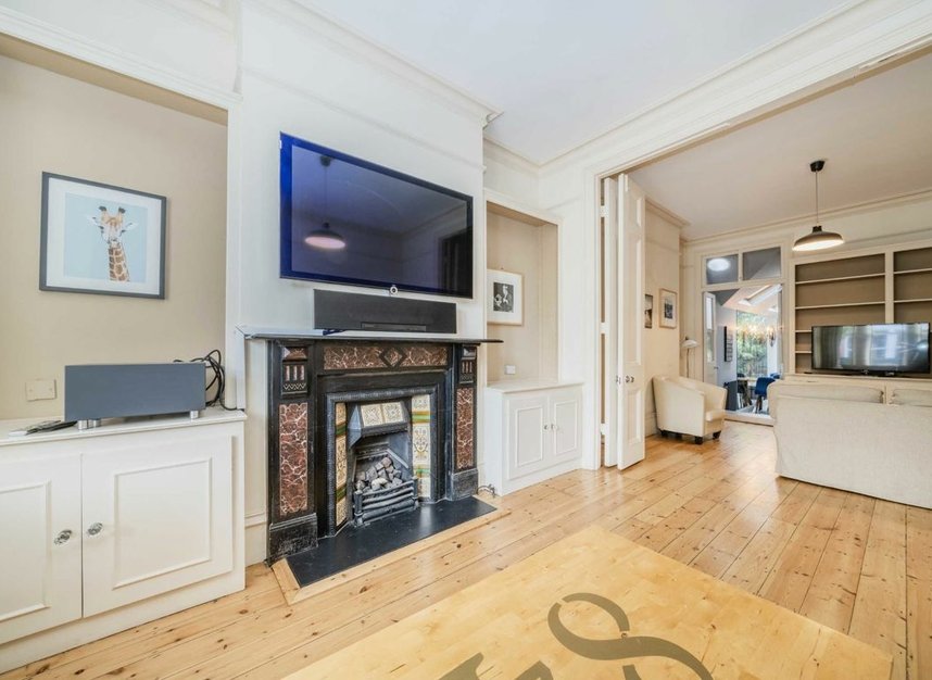 Properties to let in Elms Crescent - SW4 8QU view4