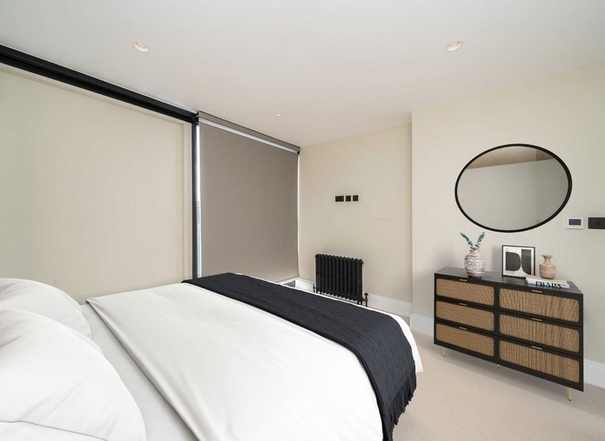 Properties to let in Elms Crescent - SW4 8QF view15