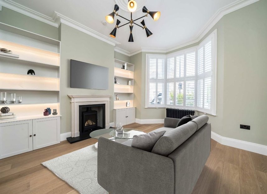 Properties to let in Elms Crescent - SW4 8QF view5