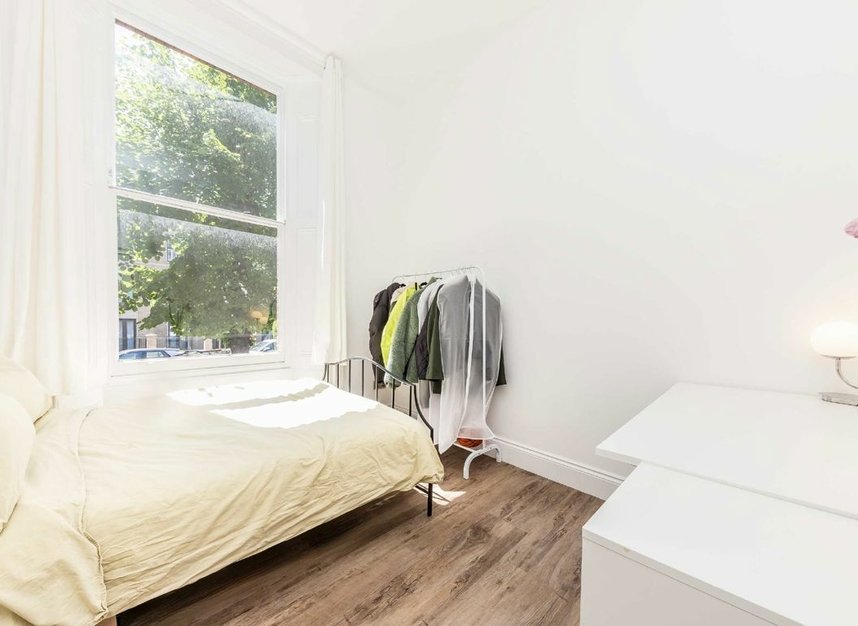 Properties let in Elms Road - SW4 9ET view4