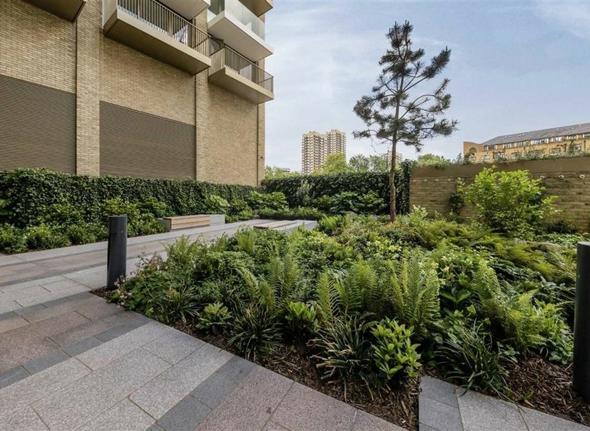 Properties let in Emery Way - E1W 2AR view11