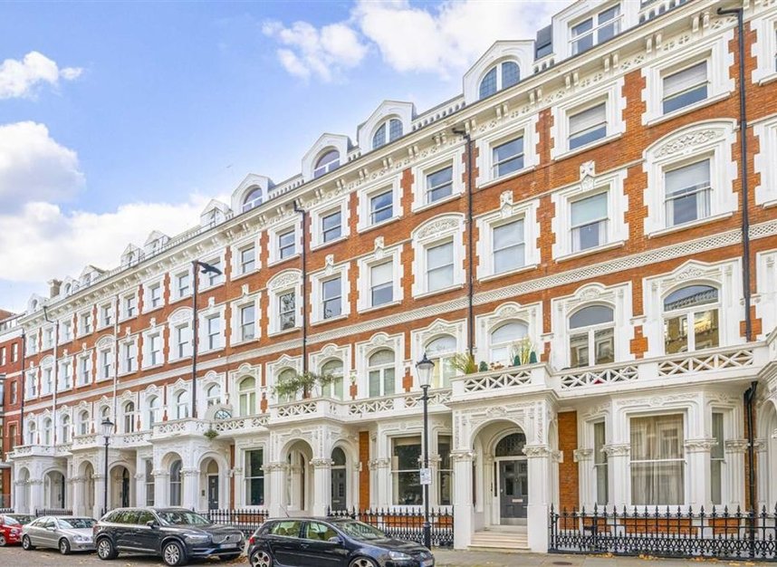 Properties to let in Emperors Gate - SW7 4JA view1