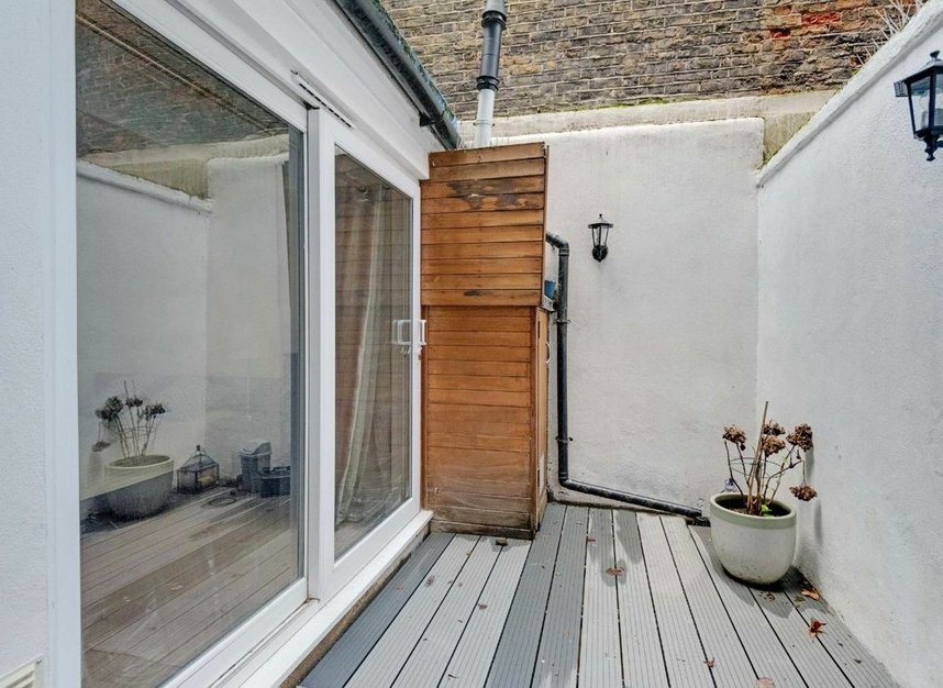 Properties let in Englands Lane - NW3 4TG view4