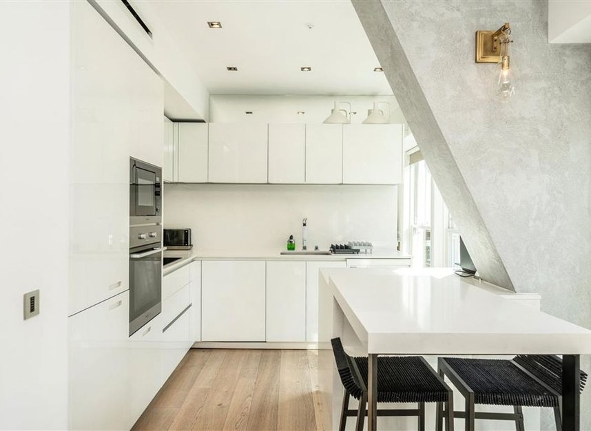 Properties to let in Essex Street - WC2R 3AT view3