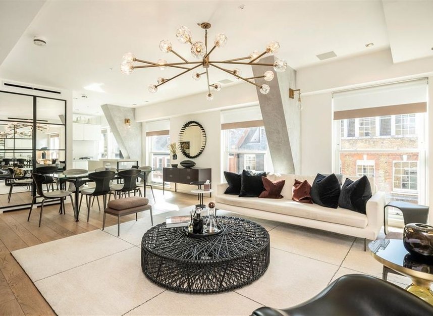 Properties to let in Essex Street - WC2R 3AT view1