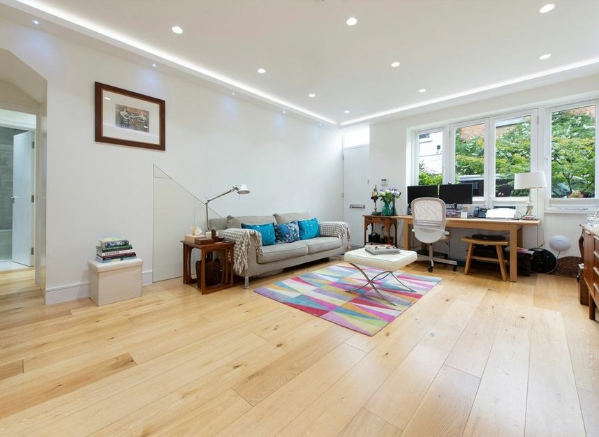 Properties let in Eton Garages - NW3 4PE view3