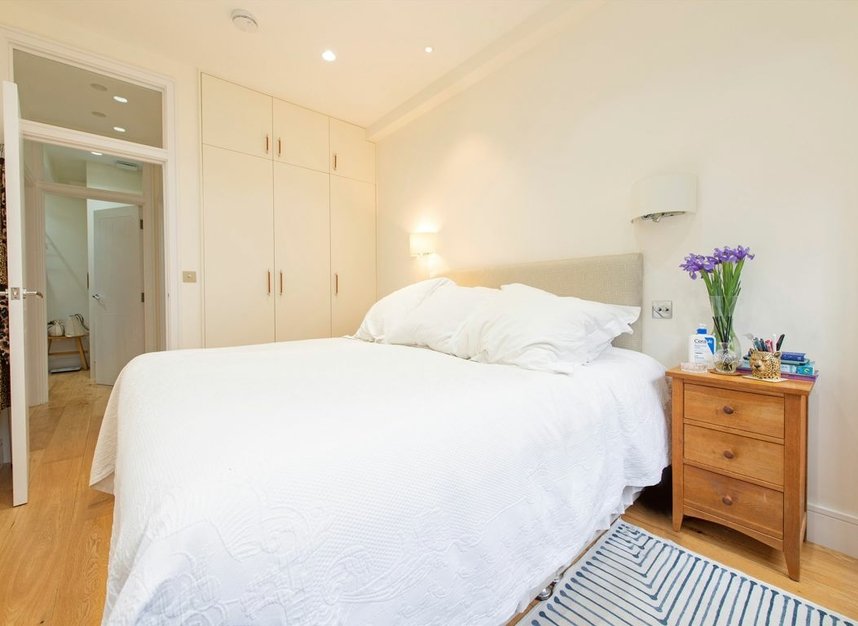 Properties let in Eton Garages - NW3 4PE view4