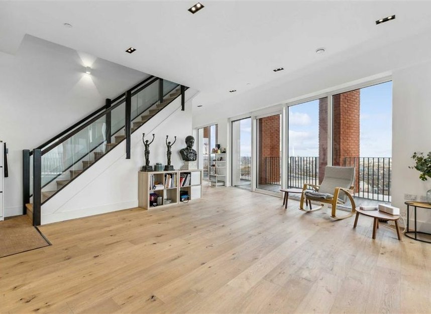 Properties let in Exchange Gardens - SW8 1BN view3