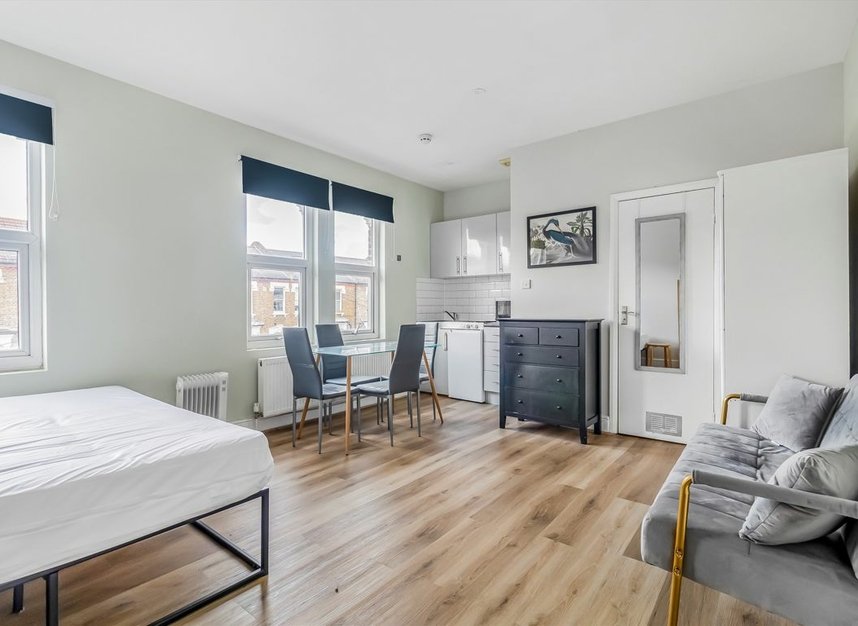 Properties let in Fairbridge Road - N19 3HZ view2