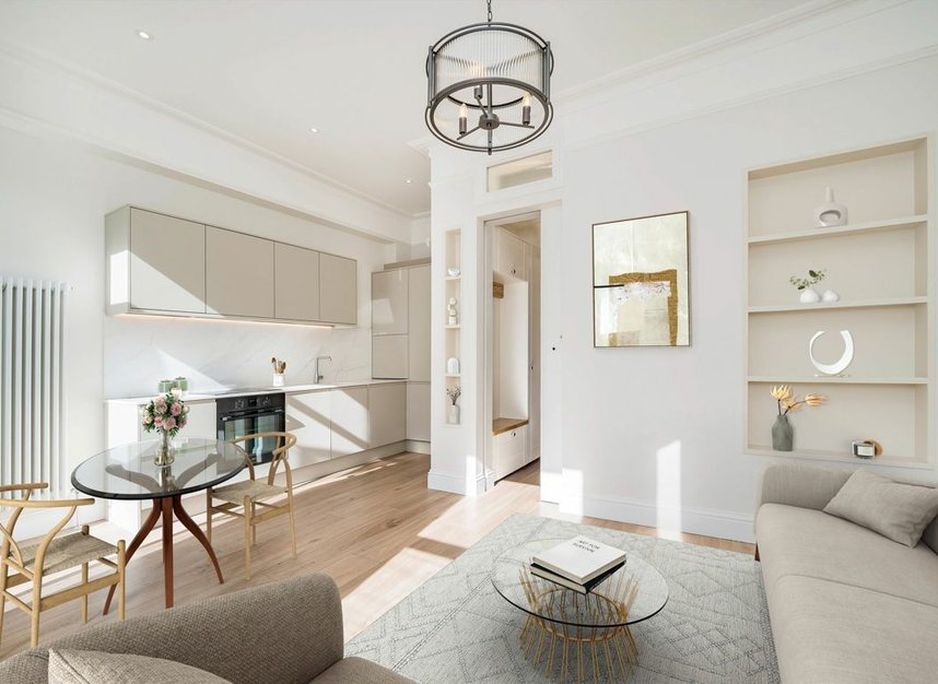 Properties to let in Fairholme Road - W14 9JX view3