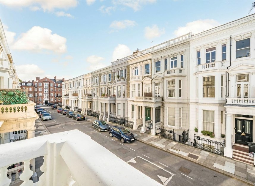 Properties to let in Fairholme Road - W14 9JX view2